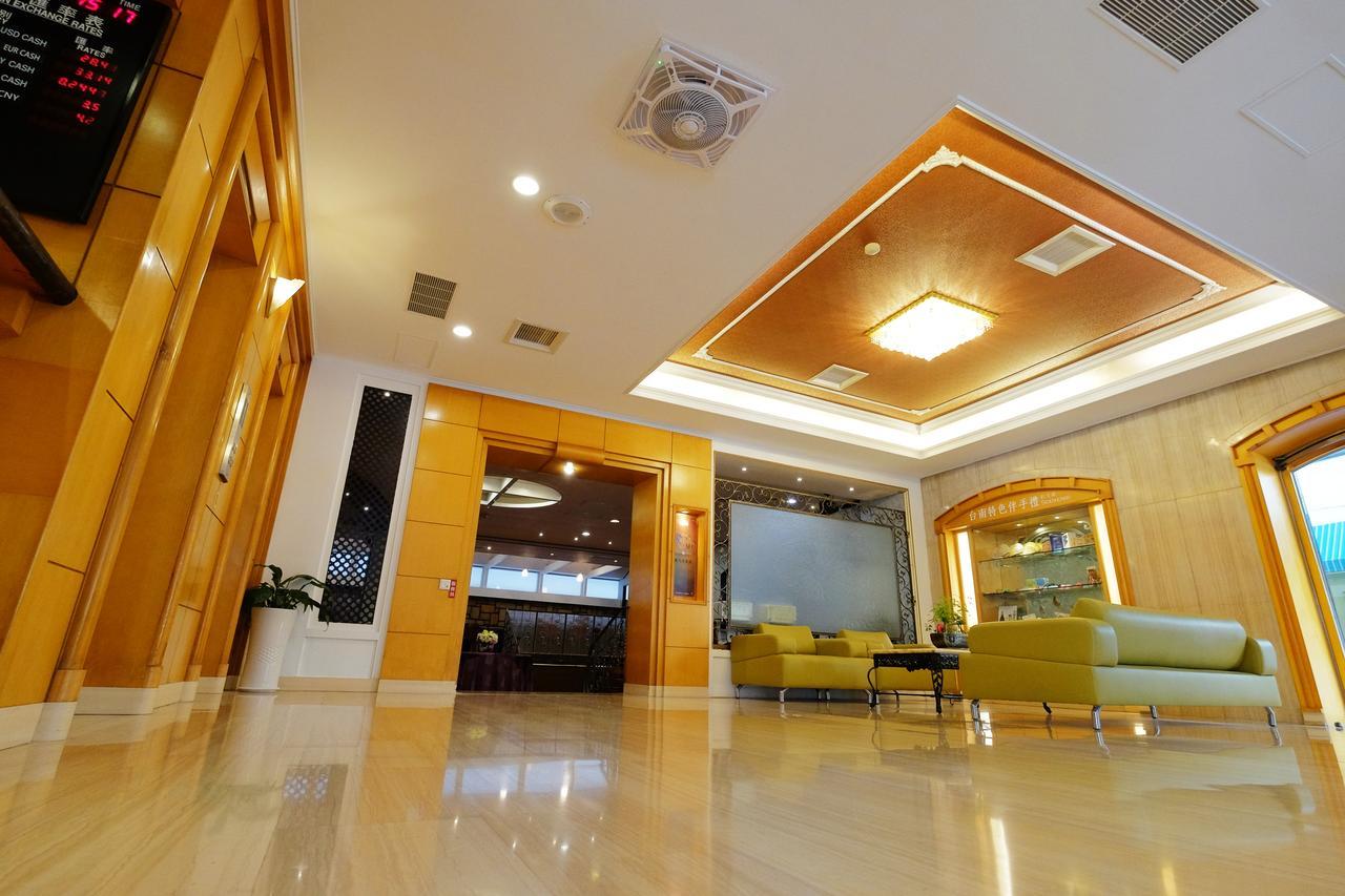 Dynasty Hotel Tainan Exterior photo