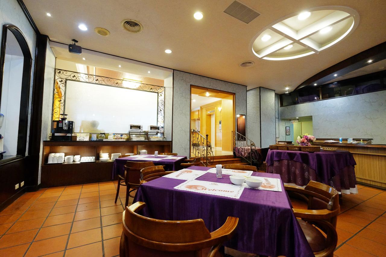 Dynasty Hotel Tainan Exterior photo
